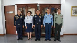 ผู้ช่วยทูตฝ่ายทหารอากาศ สถานเอกอัครราชทูต สาธารณรัฐประชาชนจีน ประจำประเทศไทย ได้เข้าเยี่ยมคำนับ เจ้ากรมยุทธศึกษาทหารอากาศ